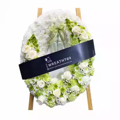 ธารา 9332 พวงหรีดดอกไม้สดโทนสีขาวเขียว