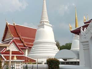 บริเวณทำบุณวัดเครือวัลย์