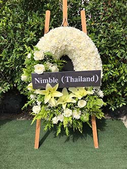 รูปถ่ายพวงหรีดก่อนส่งที่วัด