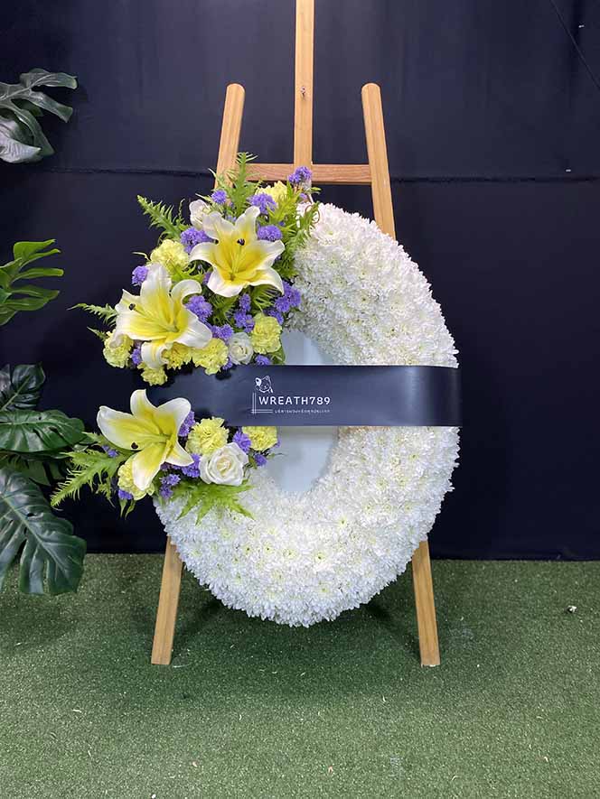 พวงหรีดดอกไม้สดหรูหรา ธารา 9246