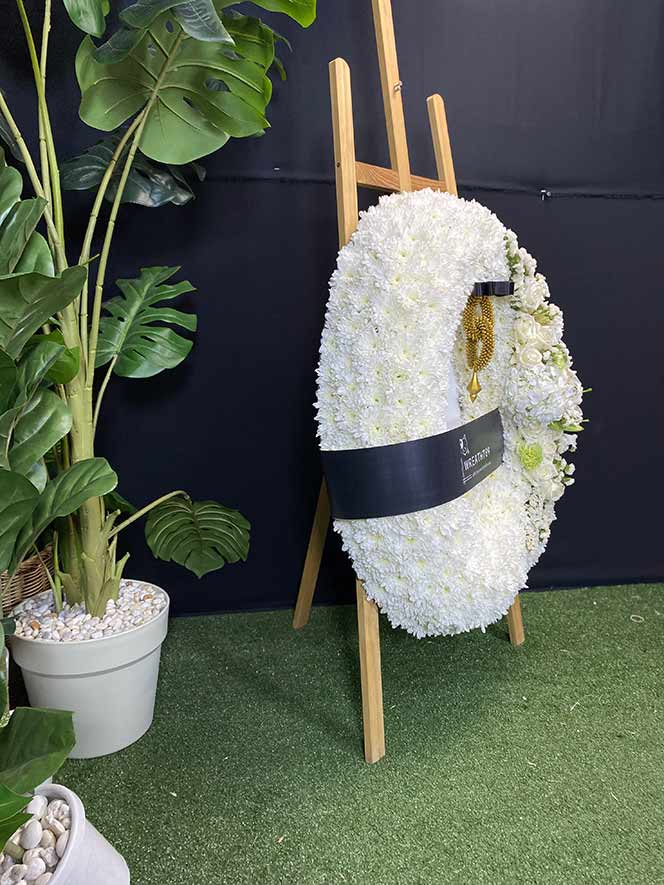 พวงหรีดดอกไม้สดราคา 1200 - 1600 ธารา 9249