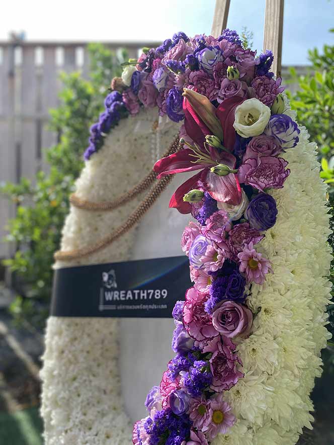 ธารา 9259 พวงหรีดดอกไม้สดหรูหรา 2800 บาท