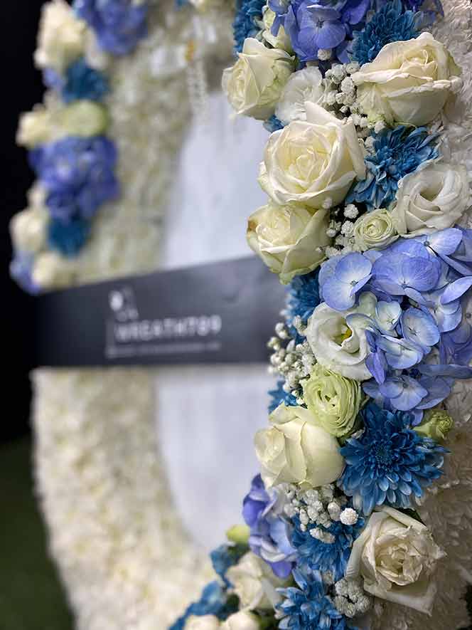 ส่งฟรี พวงหรีดหรู ดอกไม้สด รหัสธารา 9260