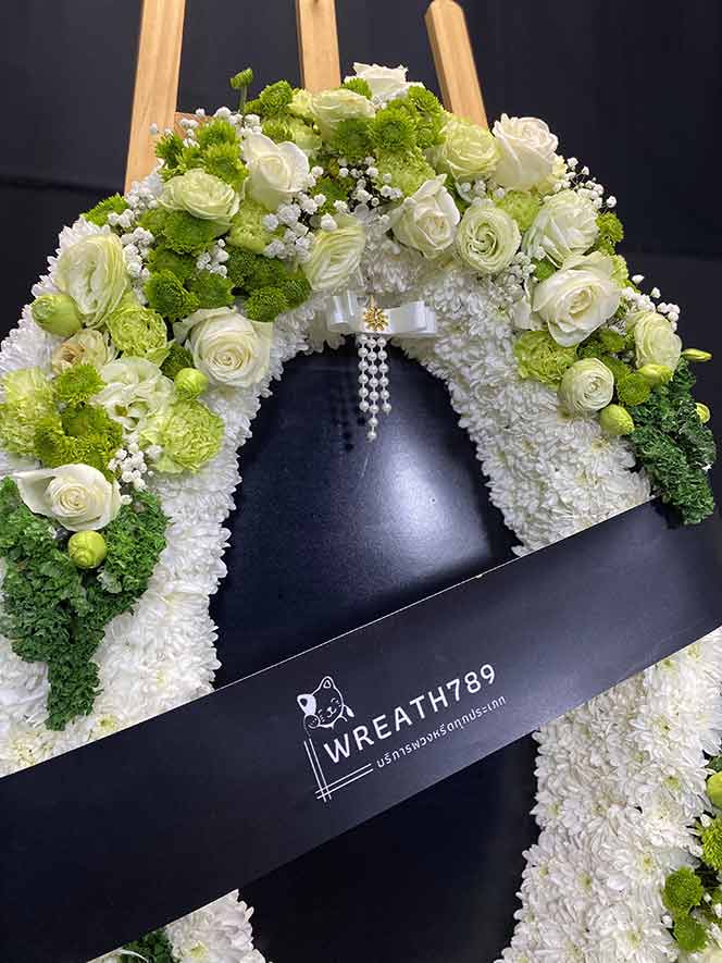 พวงหรีดสวยหรูดอกไม้สด ธารา 9262