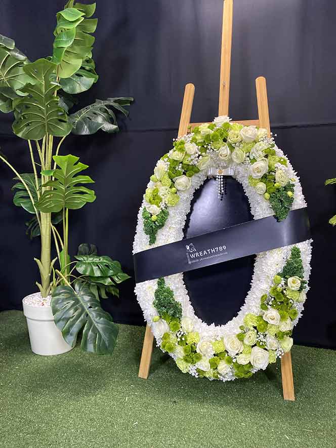 พวงหรีดสวยหรูดอกไม้สด ธารา 9262