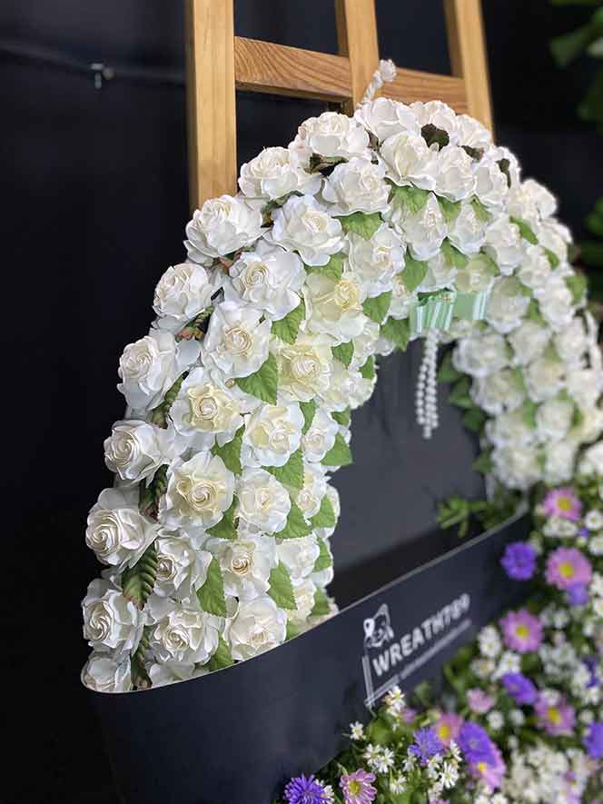   สายหมอก 9748 พวงหรีดดอกไม้จันทน์ส่งฟรี