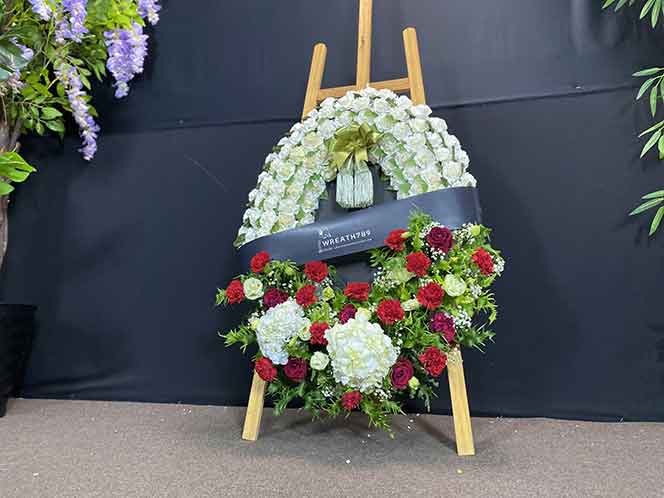 สายหมอก 9801v พวงหรีดดอกไม้จันทน์ส่งฟรี