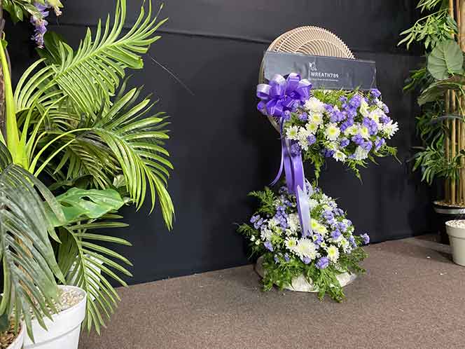 พวงหรีดพัดลม 16 นิ้ว 2081