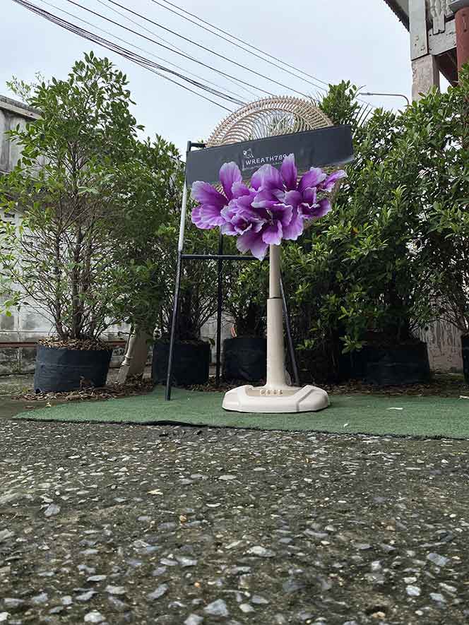 พวงหรีดพัดลม 16นิ้ว 64