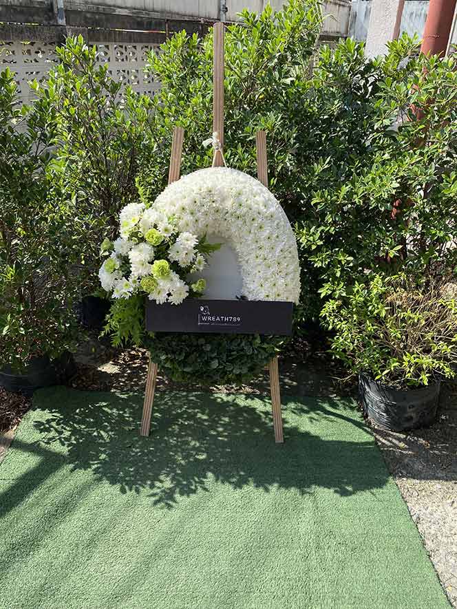 ธารา 9035 พวงหรีดดอกไม้สดราคา ส่งฟรี