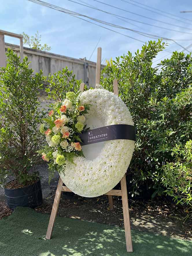 ธารา 9213 พวงหรีดดอกไม้สดราคา ส่งฟรี