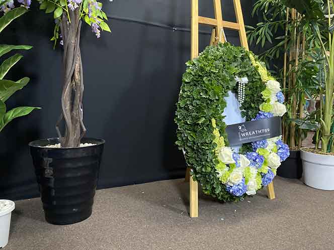 ธารา 9229 ภาพมุมซ้ายเห็นแนวขอบ ดูดอกไม้ไม่หาย