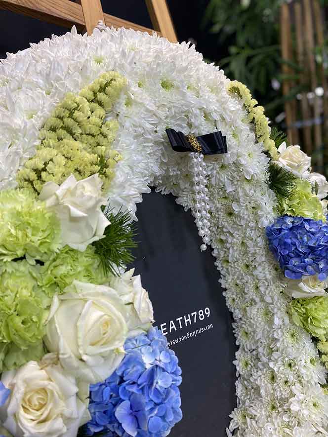 ธารา 9231 พวงหรีดดอกไม้สด Wreath789