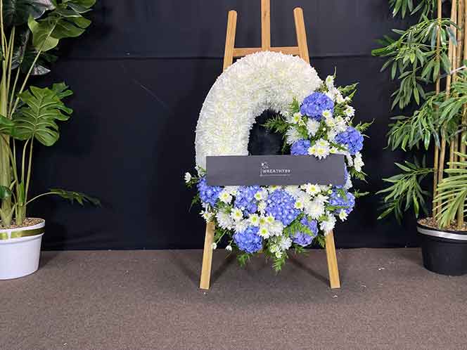 ธารา 9012 พวงหรีดดอกไม้สด หรีด789