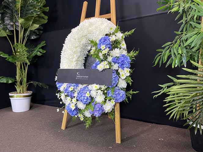 ธารา 9012 พวงหรีดดอกไม้สด หรีด789