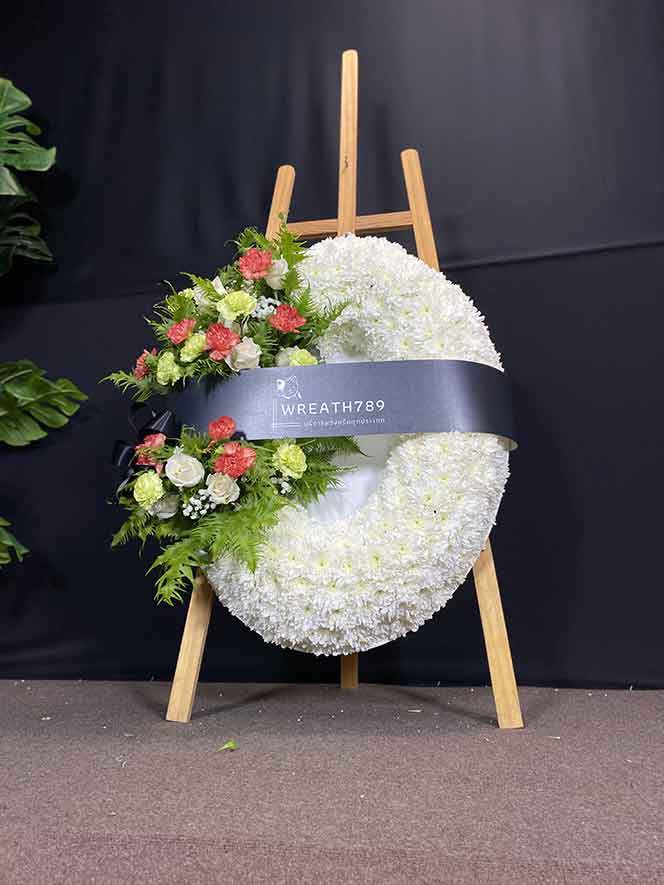 ธารา 9213 ภาพมุมเงยดอกไม้