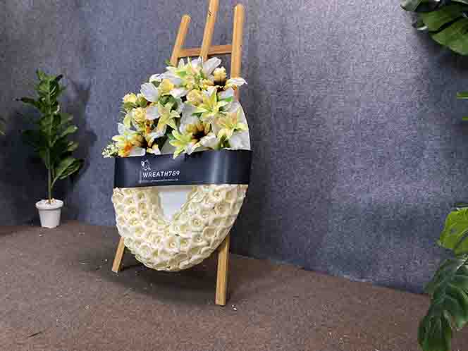 สายหมอก 9705 พวงหรีดดอกไม้จันทน์วงรีภาพที่3