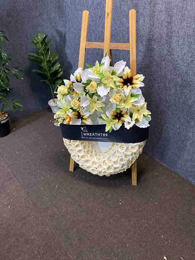 สายหมอก 9705 พวงหรีดดอกไม้จันทน์วงรีภาพที่1