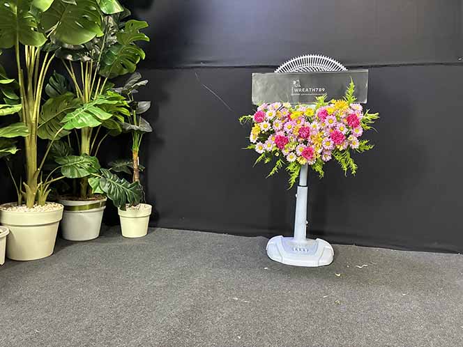 พัดลม 16 นิ้ว 2094 พวงหรีดพัดลมดอกไม้สดโทนสีม่วง