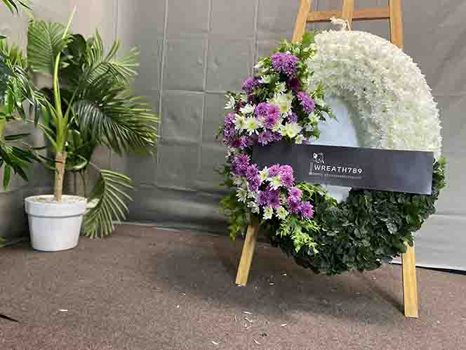 ธารา1512 โทนสีม่วง ดอกไม้สดทั้งพวงฯ