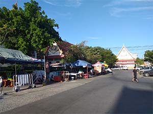 บริเวณวัดบำเพ็ญเหนือ