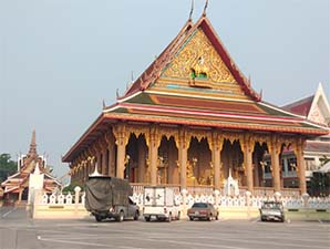 วัดนวลจันทร์ พวงหรีดจัดส่งฟรี