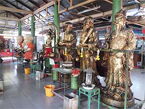 บริเวณทำบุณวัดหัวลำโพง
