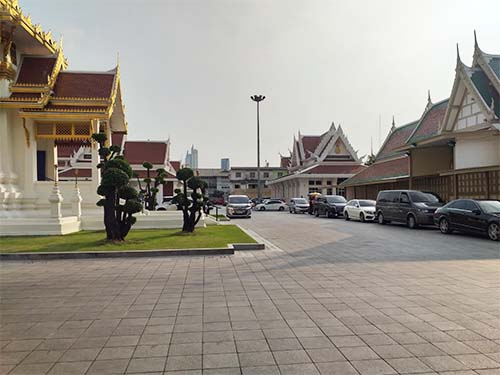 ที่จอดรถวัดเทพศิรินทร์