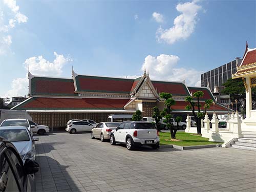 ที่จอดรถวัดเทพศิรินทร์