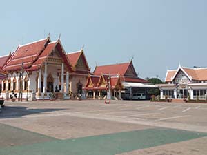 บริเวณทำบุณวัดบางประทุนนอก