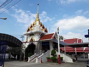 บริเวณทำบุณวัดเครือวัลย์