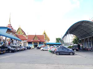 บริเวณรอบ ๆ วัดบางบอน