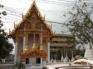 บริเวณทำบุณวัดเจ้าอาม