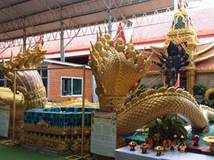 บริเวณทำบุณวัดเจ้าอาม