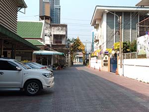 บริเวณทำบุณวัดด่าน พระราม3