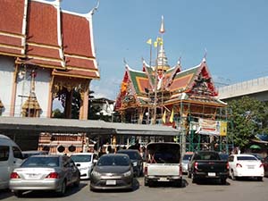 บริเวณรอบวัดหลักสี่