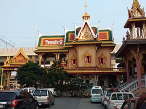 บริเวณรอบวัดหลักสี่