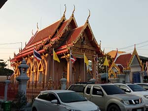 บริเวณทำบุณวัดเลา