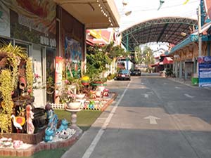 บริเวณทำบุณวัดลาดปลาเค้า