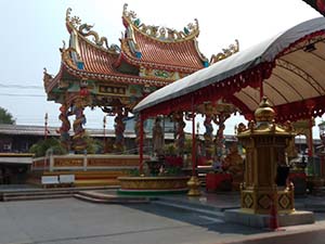 บริเวณทำบุณวัดนิมมานรดี