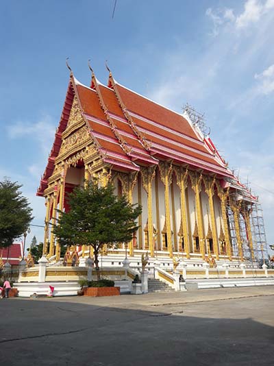 วัดศาลาแดง พวงหรีดจัดส่งฟรี
