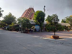 บริเวณทำบุณวัดศิริพงษ์ธรรมนิมิต