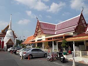 บริเวณทำบุณวัดเวฬุราชิณ