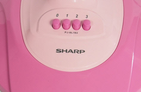 พัดลม Sharp ฐานสีชมพู