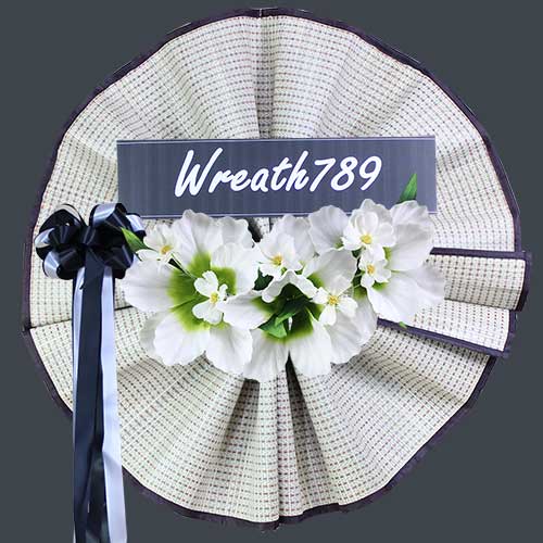 821s-พวงหรีดเสื่อ ดอกไม้สีขาว